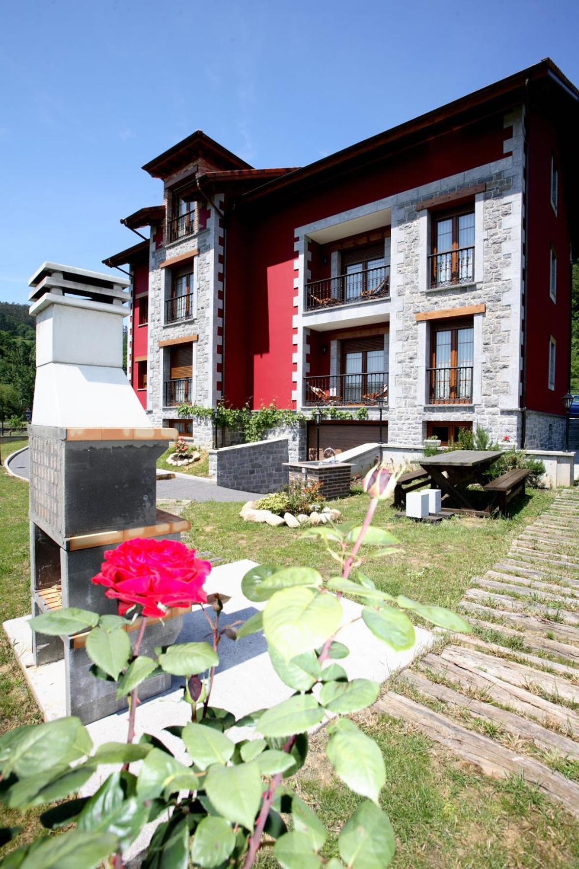 Apartamentos Rurales La Vina Cangas de Onís Exterior foto